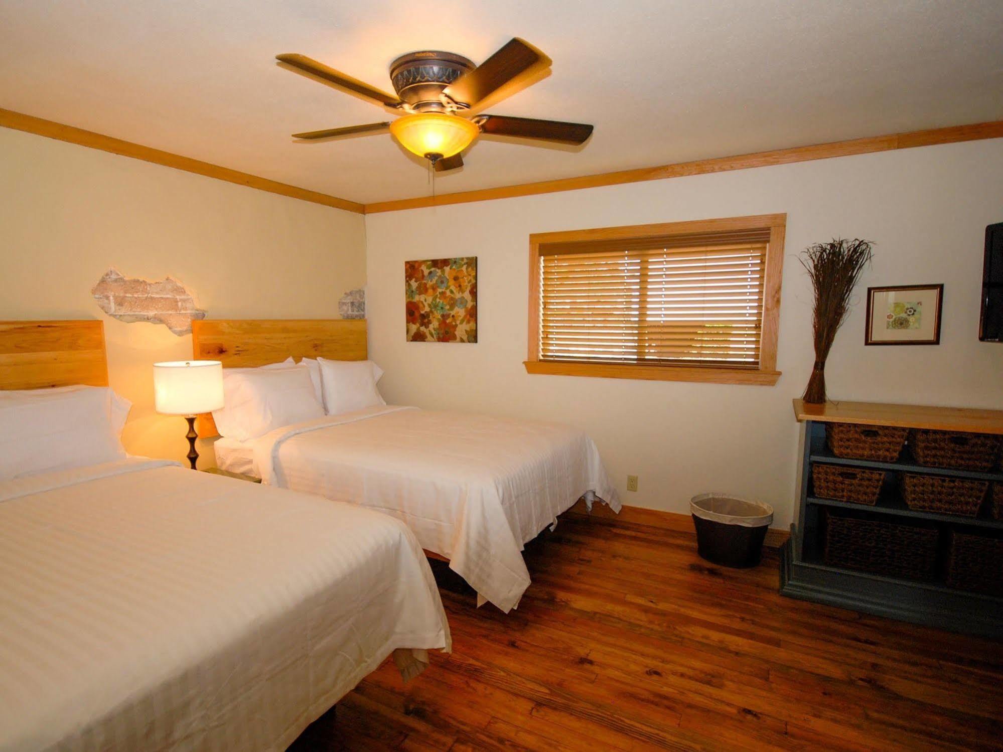 The Resort At Schlitterbahn New Braunfels Exteriör bild